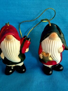 Gnome Christmas Ornaments Figurines Set of 2 Ceramic NWT Delton Products